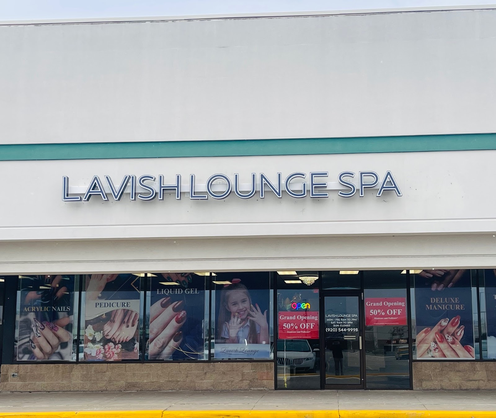 Lavish Lounge Spa logo