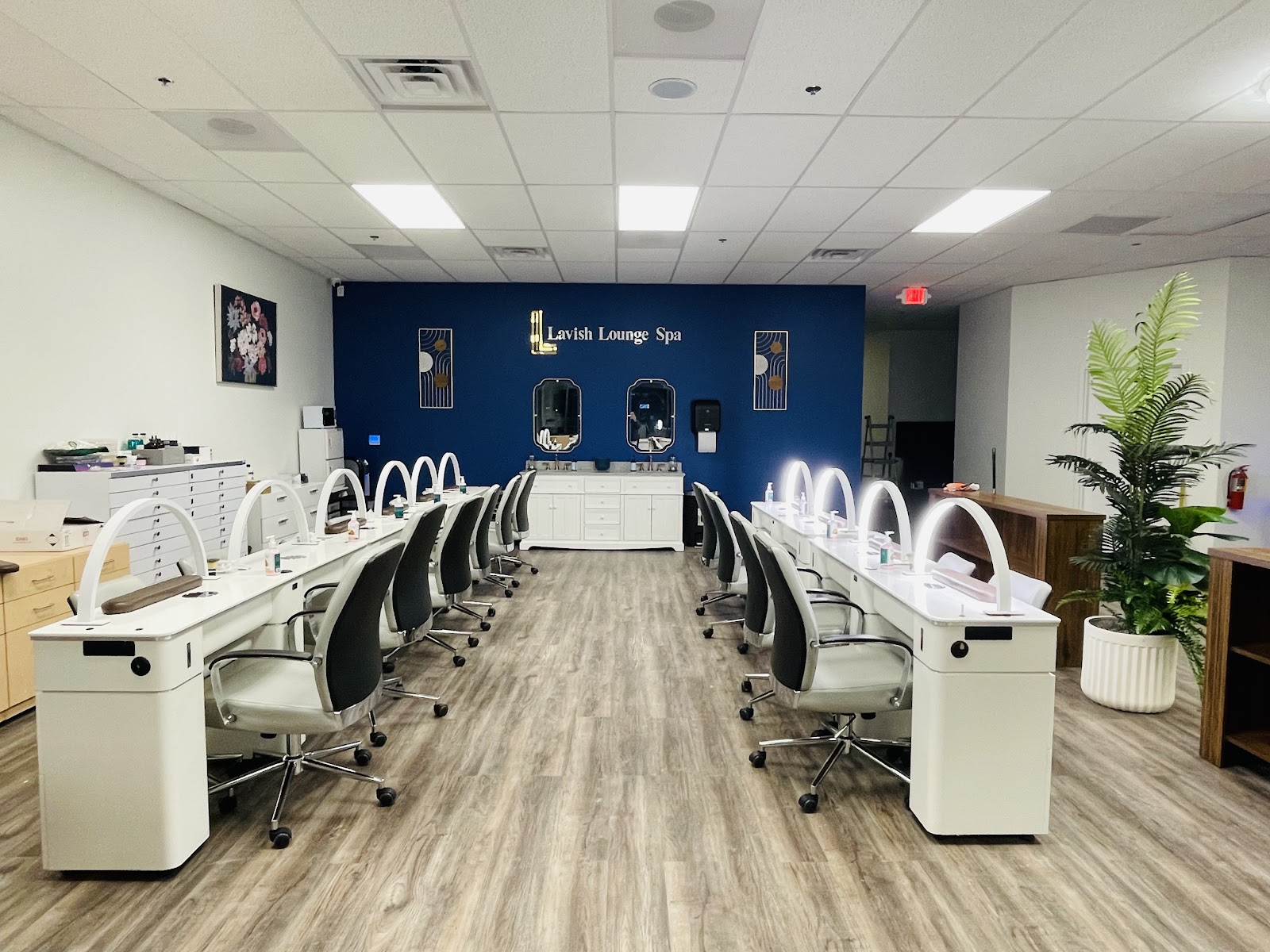 Lavish Lounge Spa nail work in Green Bay, Wisconsin